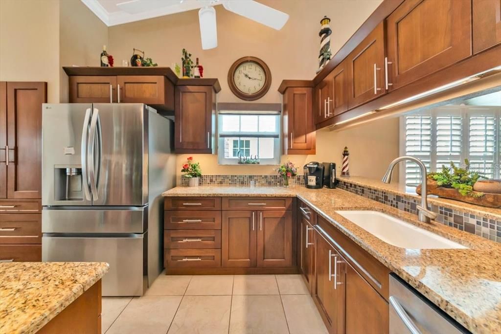На продажу: $558,900 (2 спален, 2 ванн, 1547 Квадратных фут)
