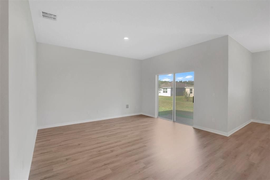 En Venta: $289,900 (3 camas, 2 baños, 1607 Pies cuadrados)