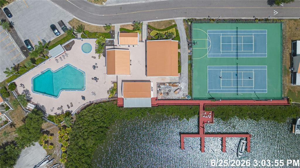 На продажу: $379,000 (2 спален, 1 ванн, 1352 Квадратных фут)