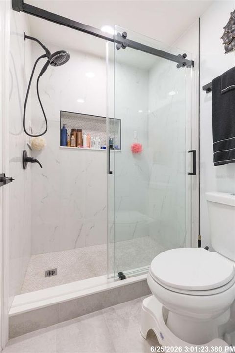 На продажу: $379,000 (2 спален, 1 ванн, 1352 Квадратных фут)