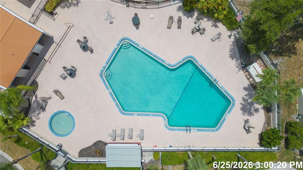 На продажу: $379,000 (2 спален, 1 ванн, 1352 Квадратных фут)