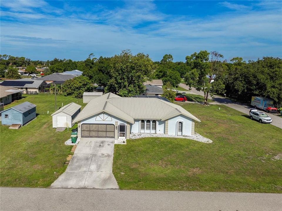 For Sale: $309,900 (3 beds, 2 baths, 1876 Square Feet)