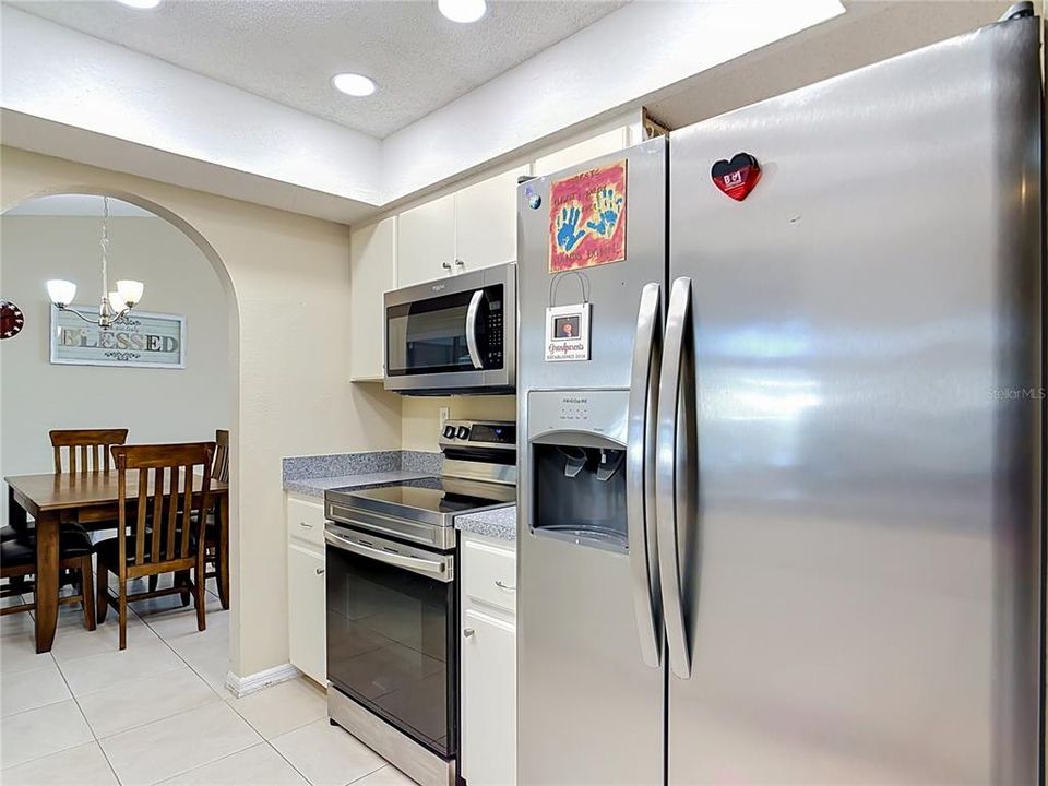 For Sale: $309,900 (3 beds, 2 baths, 1876 Square Feet)