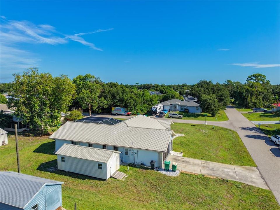 For Sale: $309,900 (3 beds, 2 baths, 1876 Square Feet)