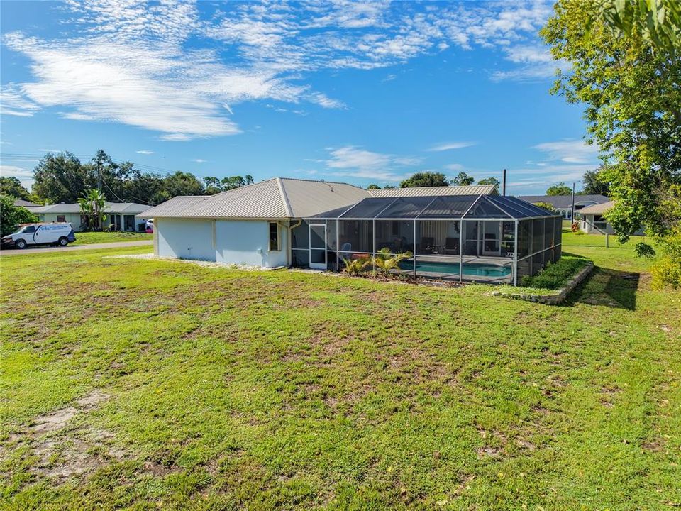 For Sale: $309,900 (3 beds, 2 baths, 1876 Square Feet)
