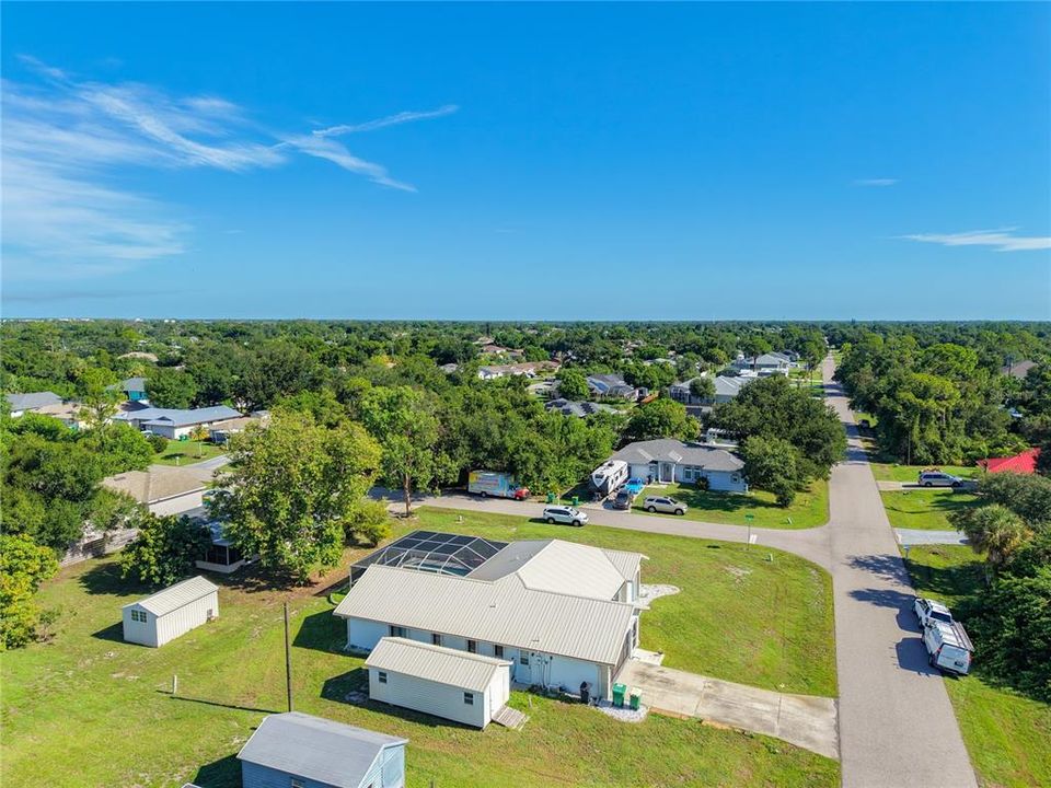 For Sale: $309,900 (3 beds, 2 baths, 1876 Square Feet)