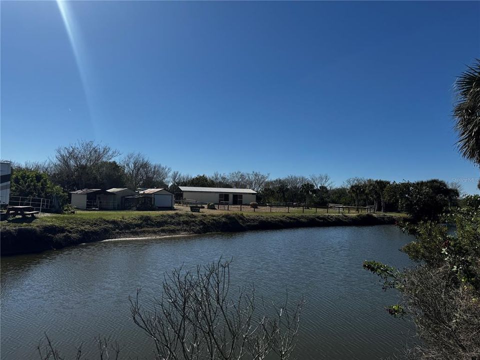 На продажу: $599,000 (10.00 acres)