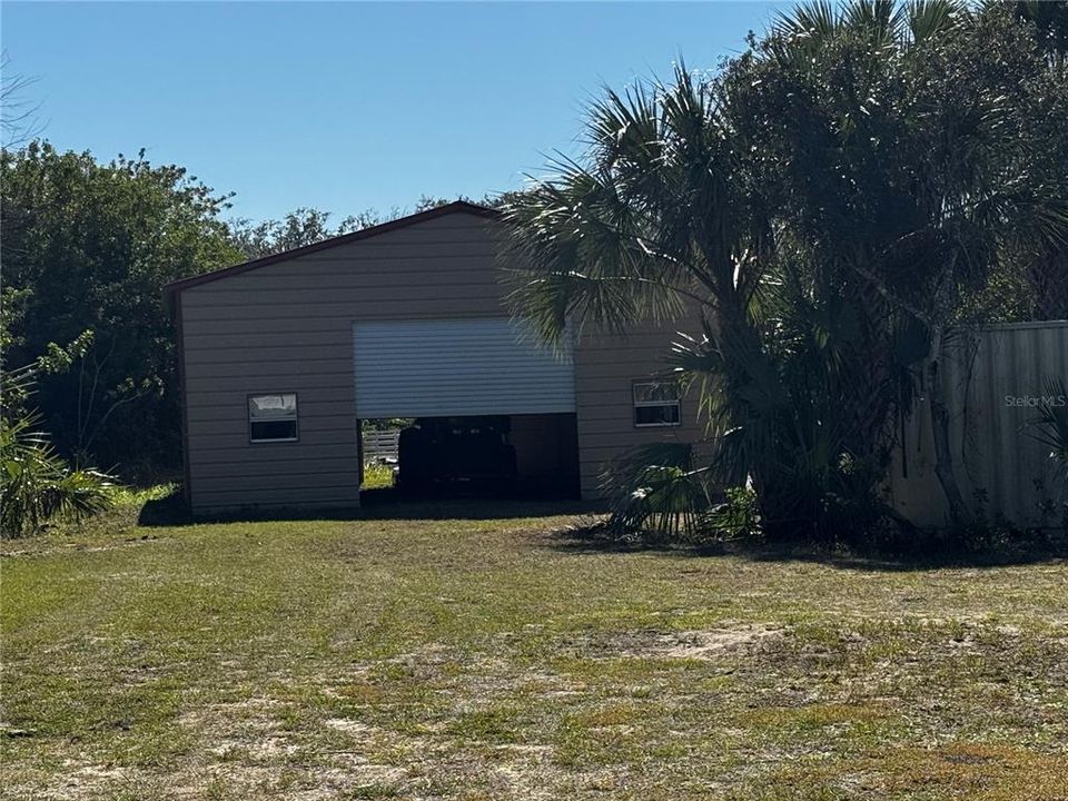 На продажу: $599,000 (10.00 acres)