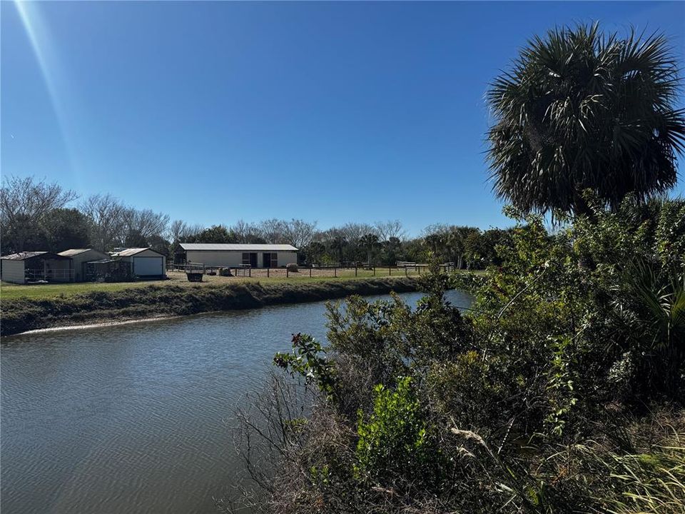 На продажу: $599,000 (10.00 acres)