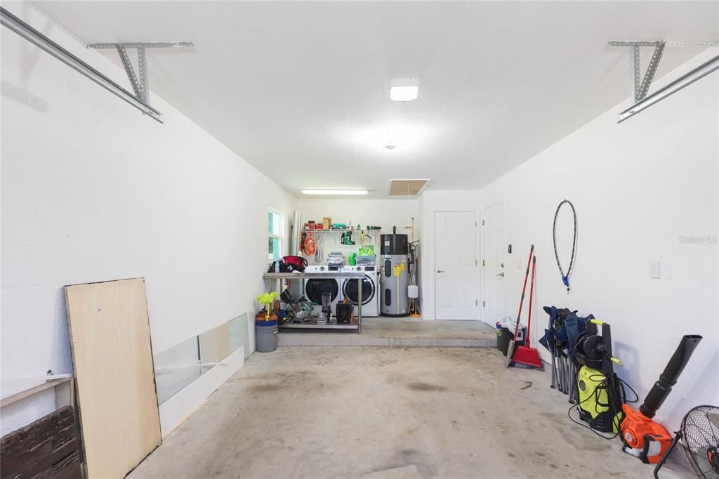 For Sale: $384,900 (3 beds, 2 baths, 1211 Square Feet)