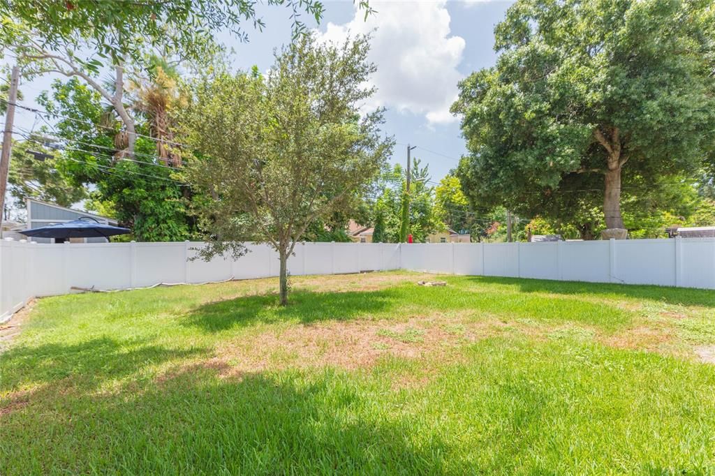 For Sale: $384,900 (3 beds, 2 baths, 1211 Square Feet)