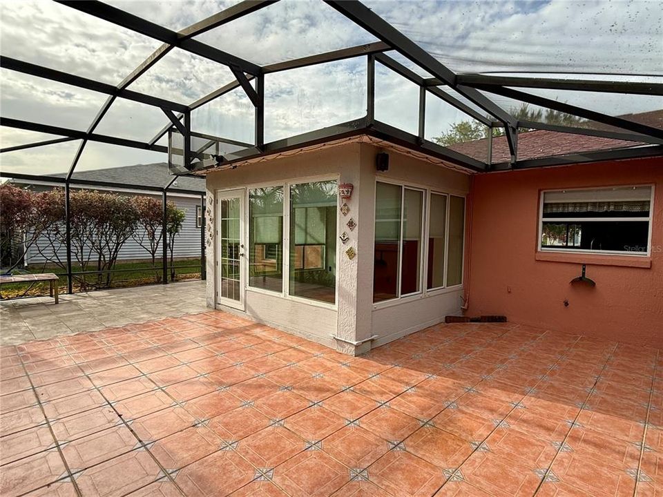 For Sale: $279,247 (3 beds, 2 baths, 1598 Square Feet)