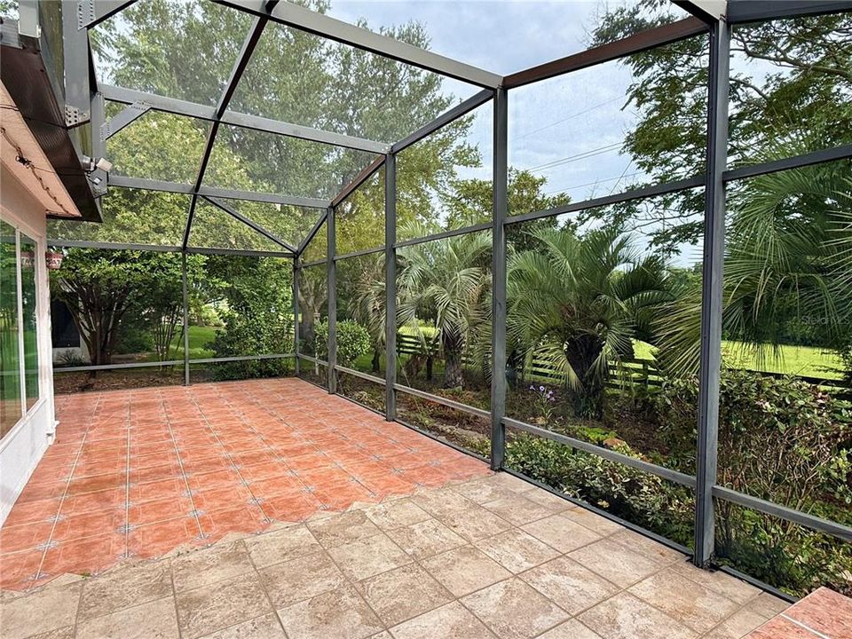 For Sale: $279,247 (3 beds, 2 baths, 1598 Square Feet)