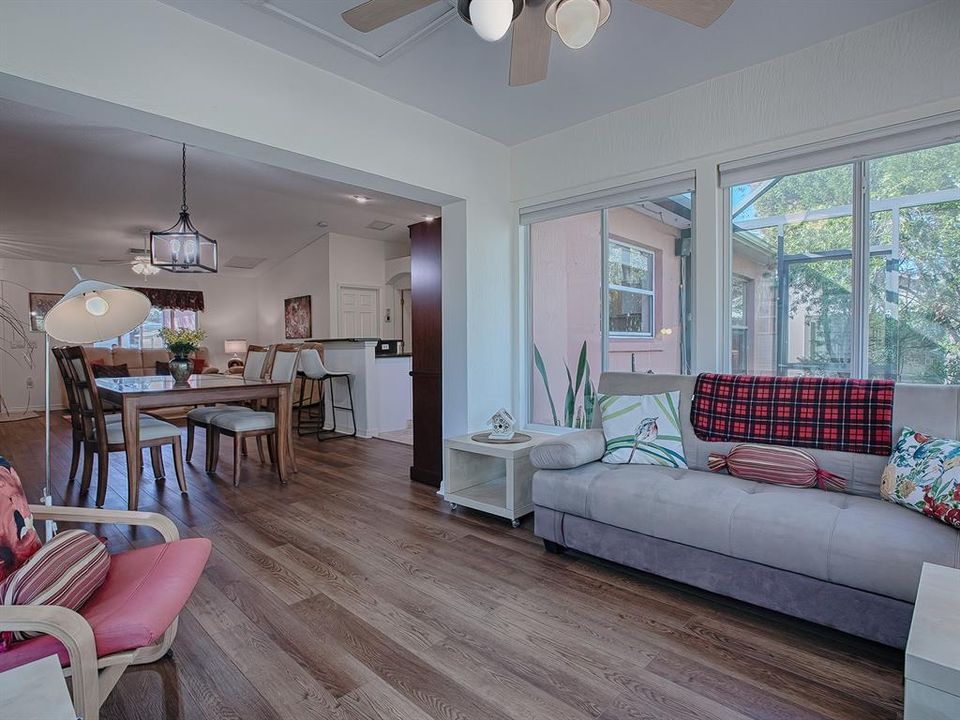 For Sale: $279,247 (3 beds, 2 baths, 1598 Square Feet)