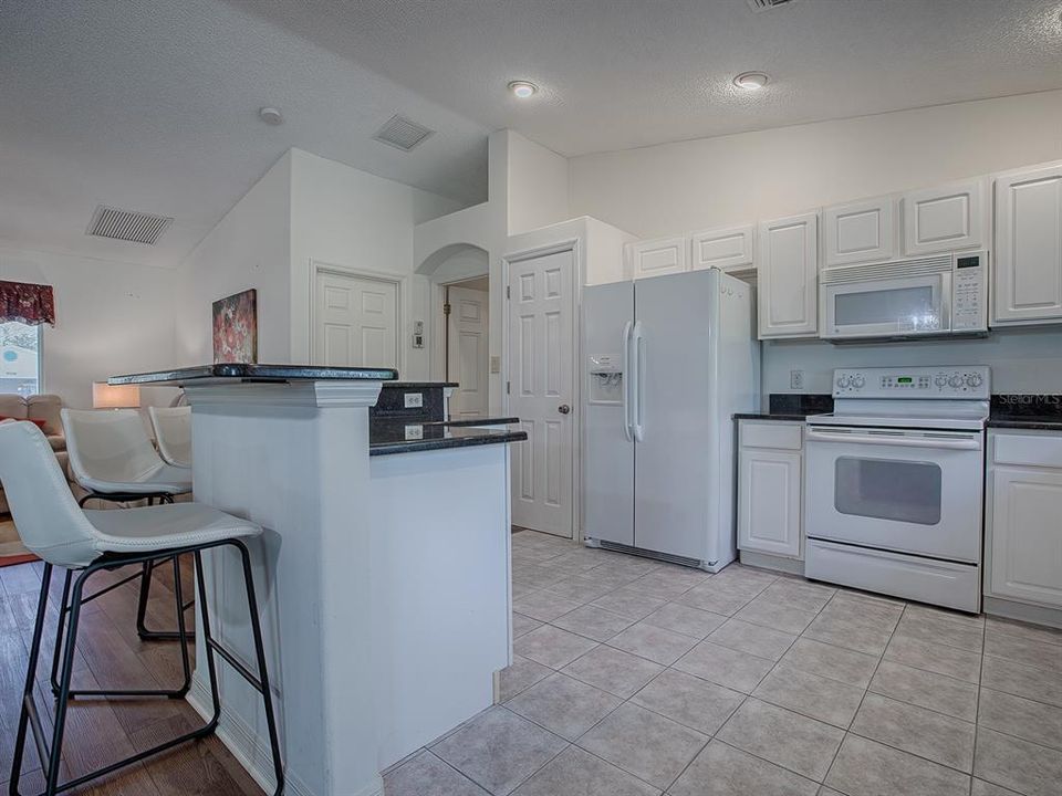 For Sale: $279,247 (3 beds, 2 baths, 1598 Square Feet)