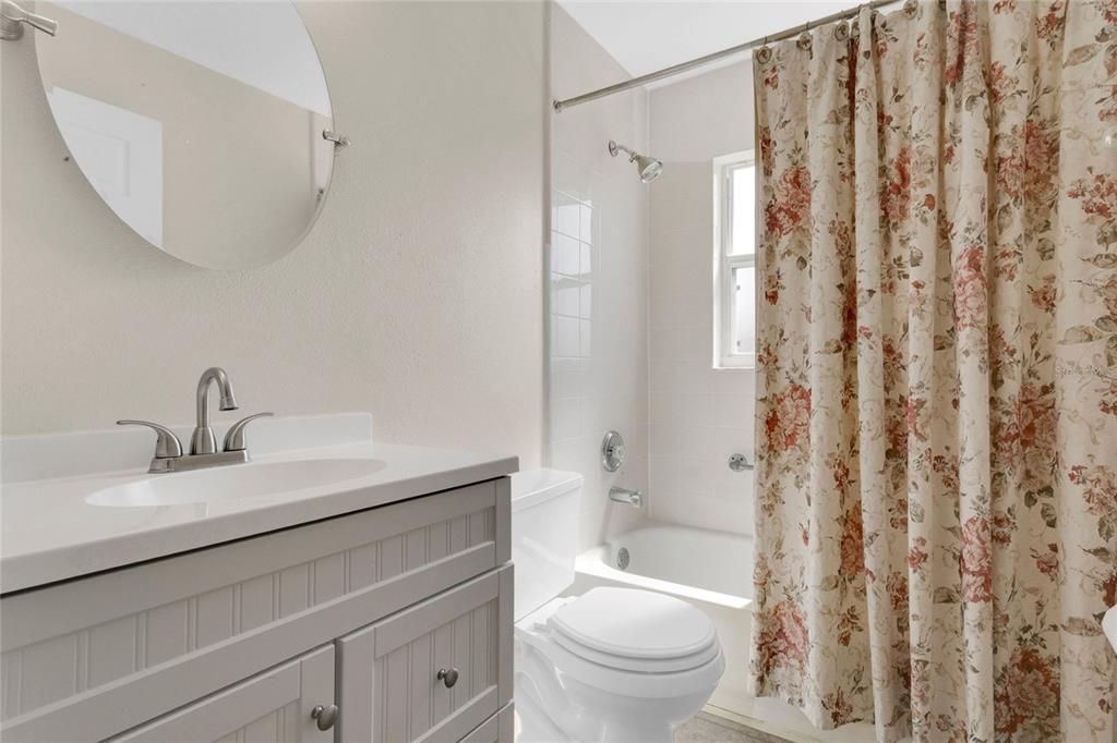 For Sale: $390,000 (3 beds, 2 baths, 1396 Square Feet)