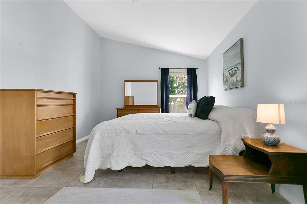 For Sale: $390,000 (3 beds, 2 baths, 1396 Square Feet)