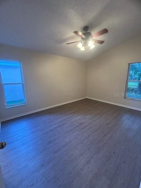 В аренду: $2,450 (3 спален, 2 ванн, 1414 Квадратных фут)