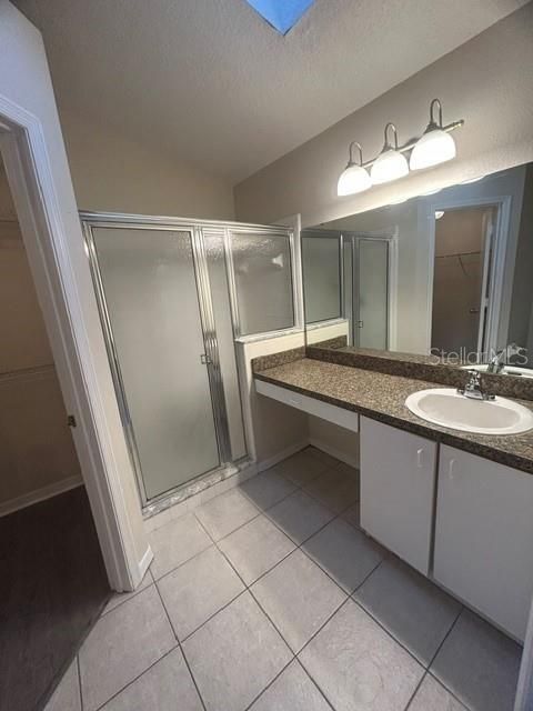 В аренду: $2,450 (3 спален, 2 ванн, 1414 Квадратных фут)
