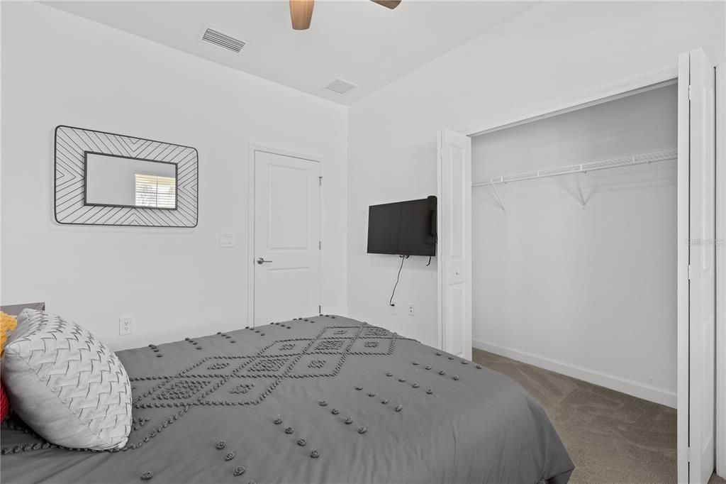 На продажу: $339,000 (3 спален, 3 ванн, 1852 Квадратных фут)