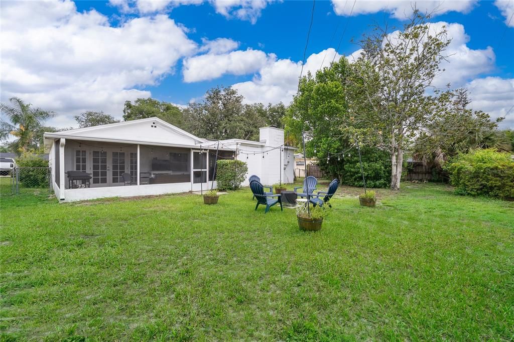 For Sale: $525,000 (4 beds, 2 baths, 1920 Square Feet)