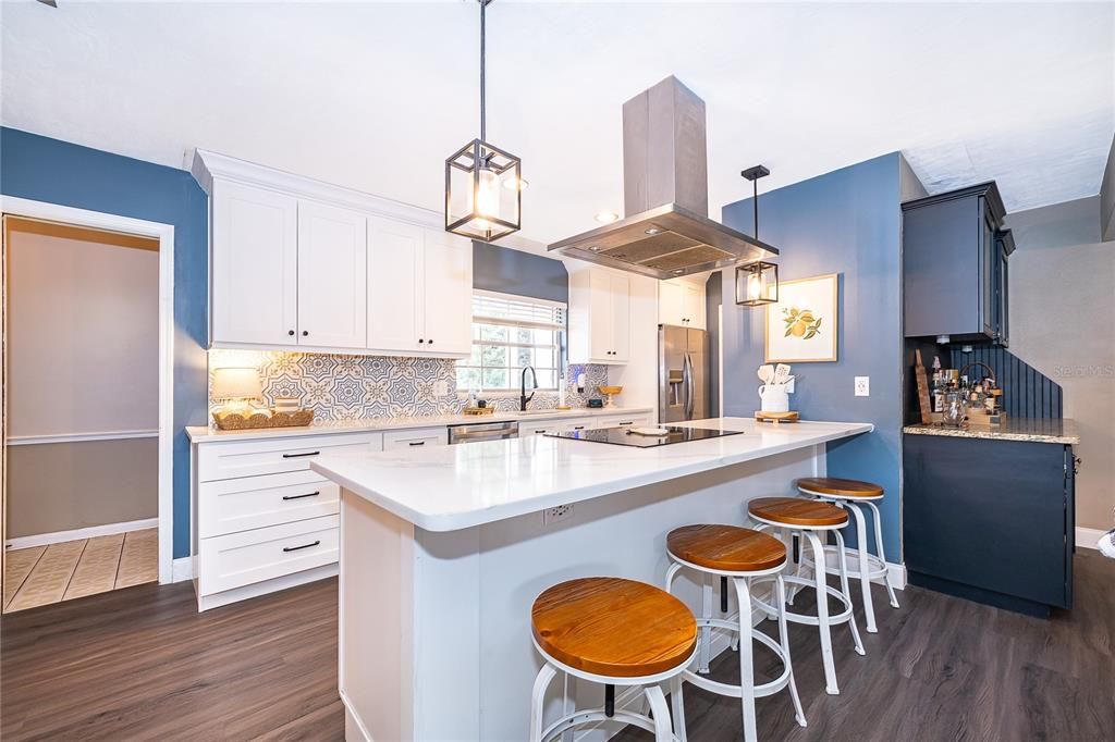 For Sale: $525,000 (4 beds, 2 baths, 1920 Square Feet)