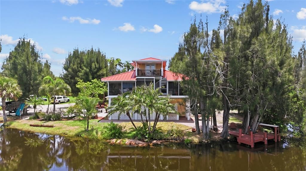 En Venta: $999,000 (3 camas, 3 baños, 1825 Pies cuadrados)