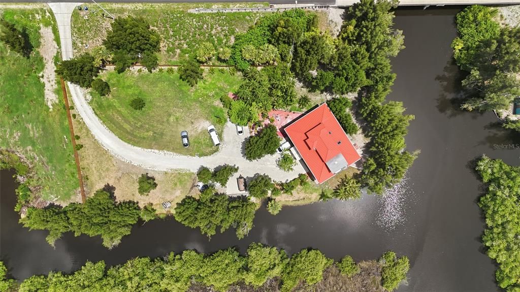 En Venta: $999,000 (3 camas, 3 baños, 1825 Pies cuadrados)