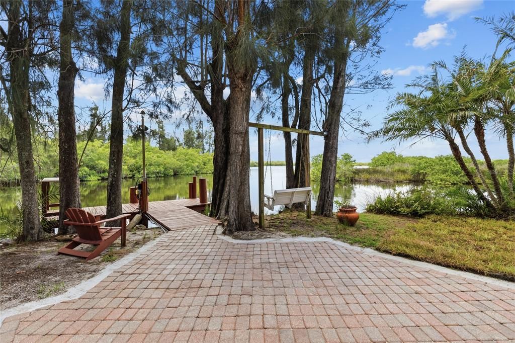 En Venta: $999,000 (3 camas, 3 baños, 1825 Pies cuadrados)