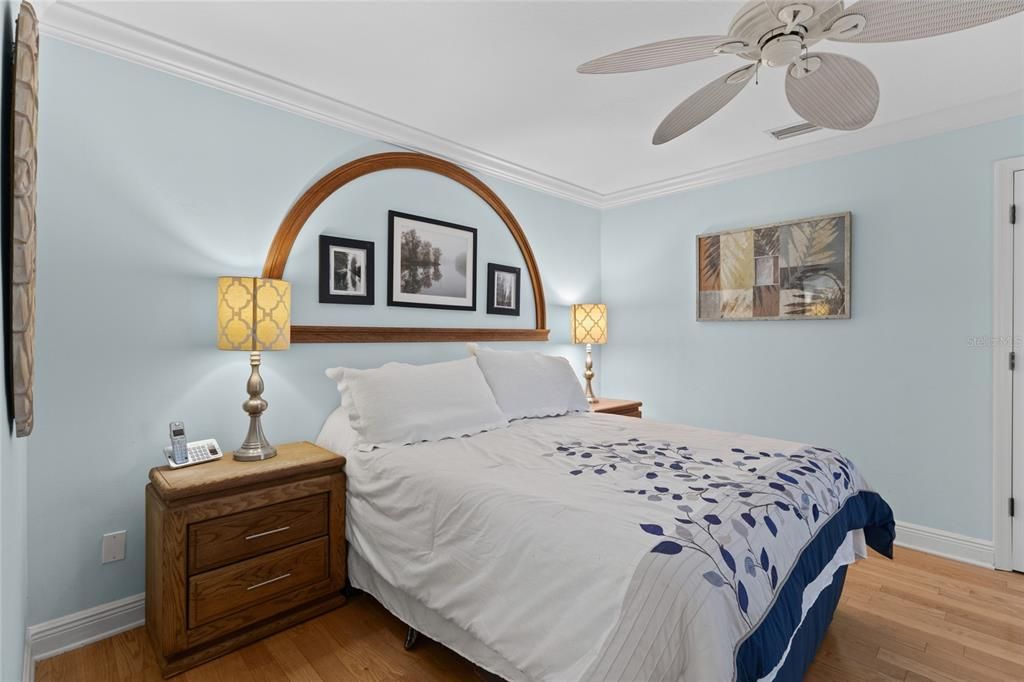 En Venta: $999,000 (3 camas, 3 baños, 1825 Pies cuadrados)