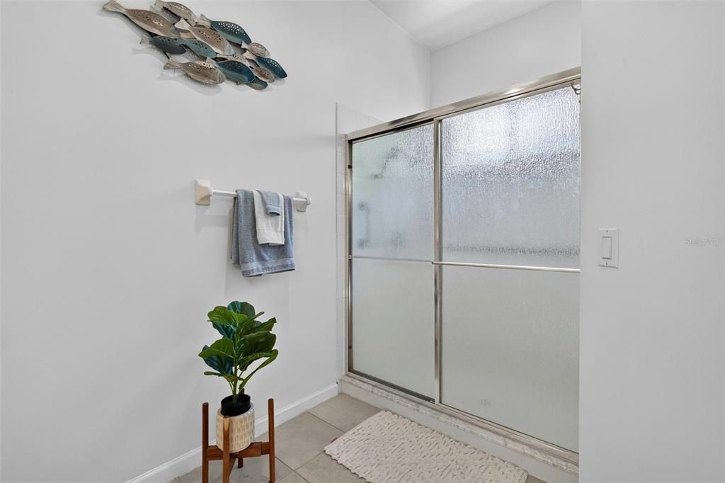 En Venta: $329,999 (3 camas, 2 baños, 1684 Pies cuadrados)