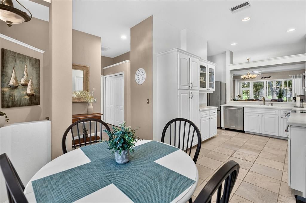 En Venta: $329,999 (3 camas, 2 baños, 1684 Pies cuadrados)