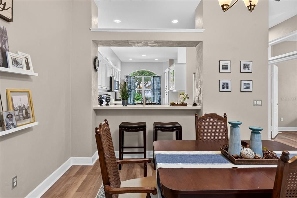En Venta: $329,999 (3 camas, 2 baños, 1684 Pies cuadrados)