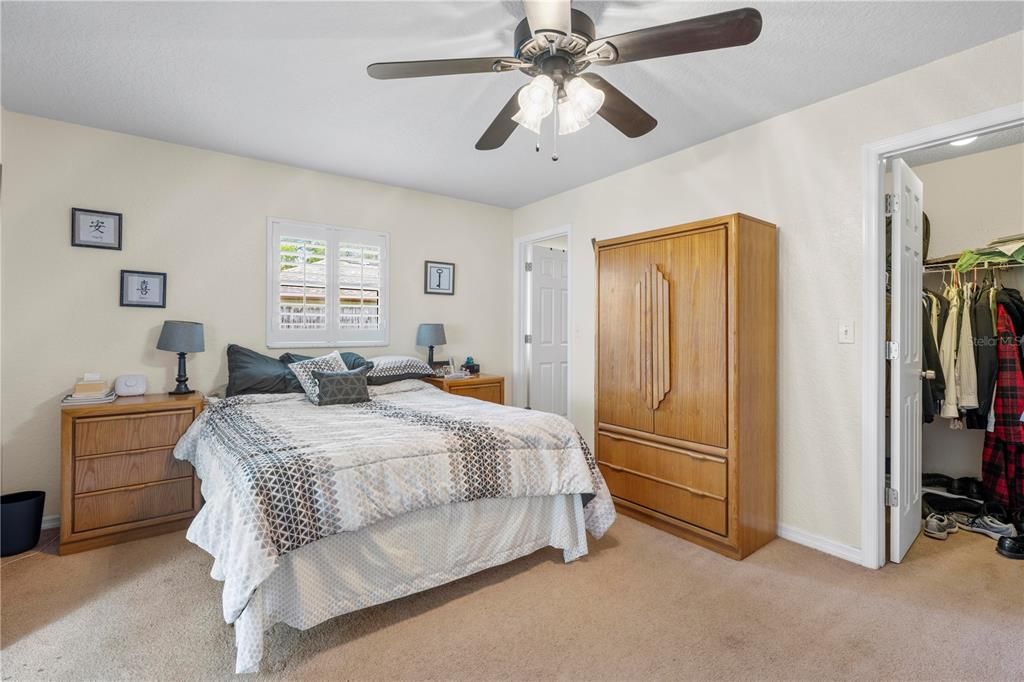 出租: $2,200 (2 贝兹, 2 浴室, 1135 平方英尺)