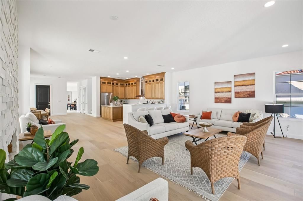 En Venta: $2,495,000 (4 camas, 3 baños, 3850 Pies cuadrados)