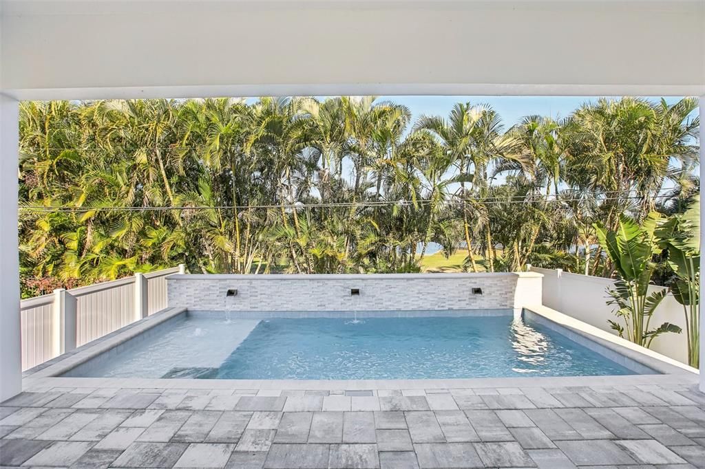 En Venta: $2,495,000 (4 camas, 3 baños, 3850 Pies cuadrados)