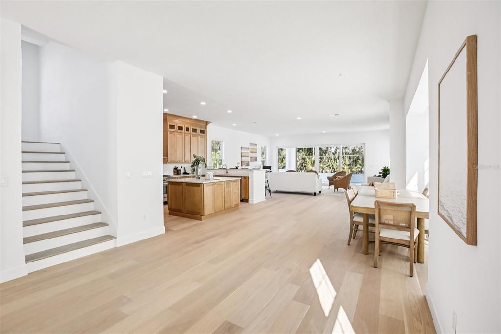 En Venta: $2,495,000 (4 camas, 3 baños, 3850 Pies cuadrados)