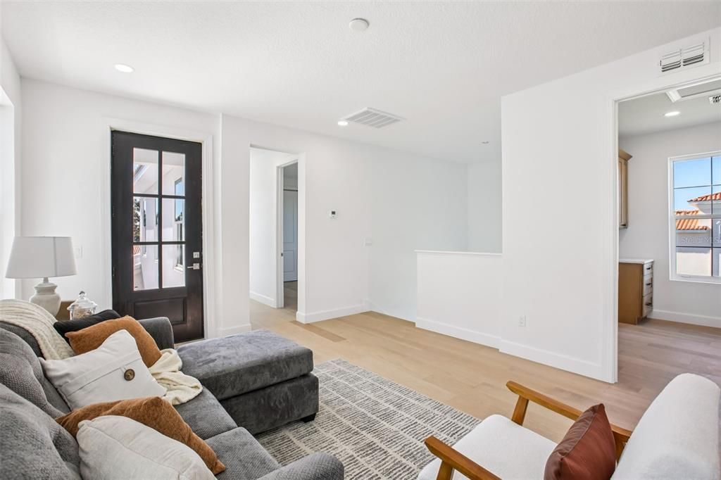 En Venta: $2,495,000 (4 camas, 3 baños, 3850 Pies cuadrados)
