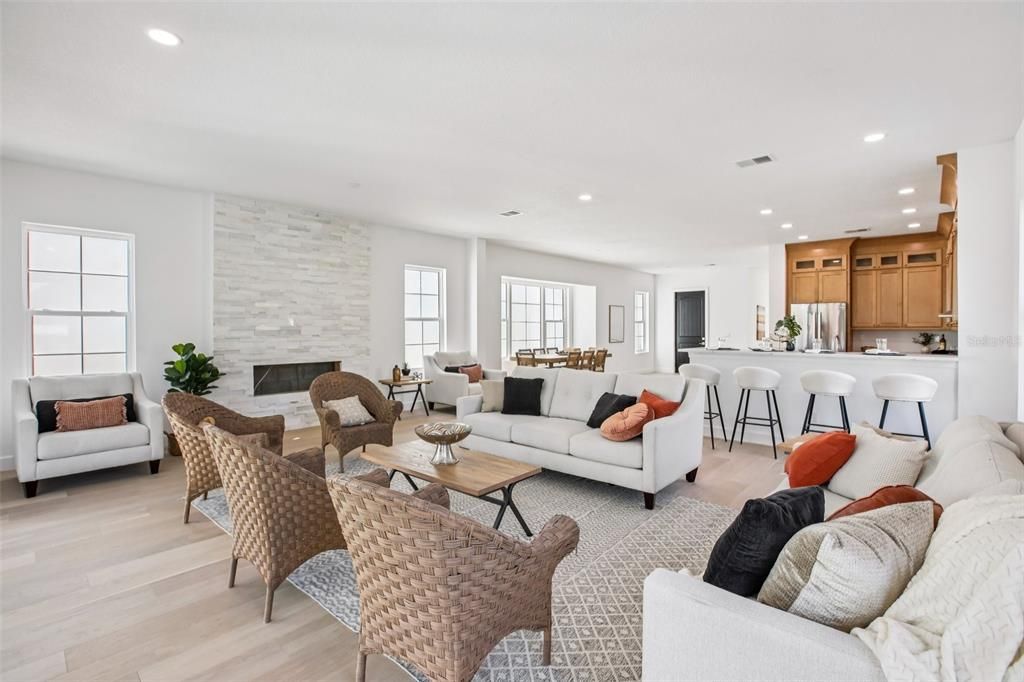 En Venta: $2,495,000 (4 camas, 3 baños, 3850 Pies cuadrados)