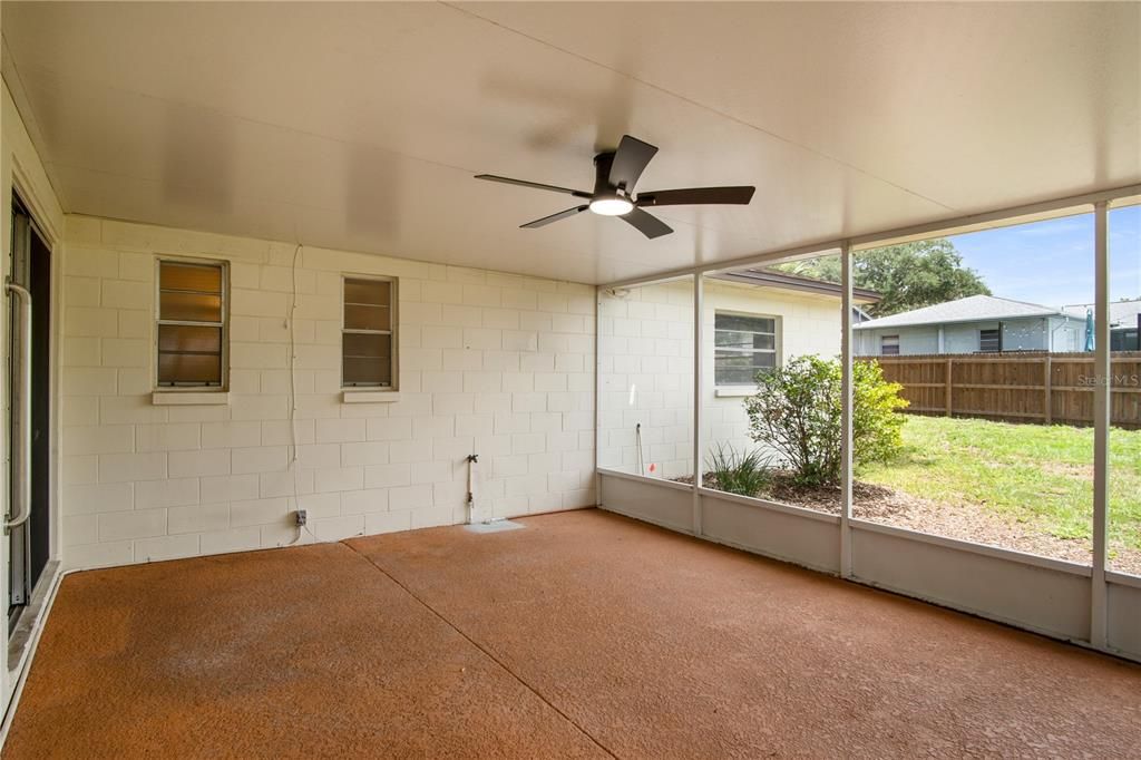 En Venta: $380,000 (3 camas, 2 baños, 1664 Pies cuadrados)