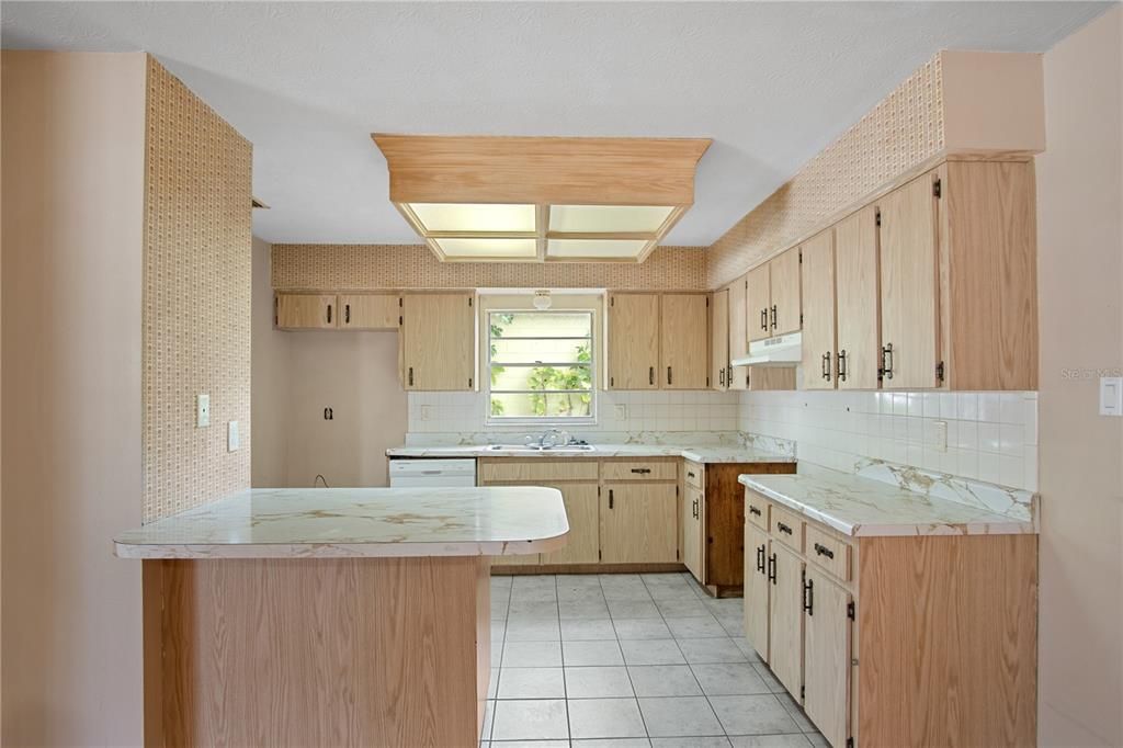En Venta: $380,000 (3 camas, 2 baños, 1664 Pies cuadrados)