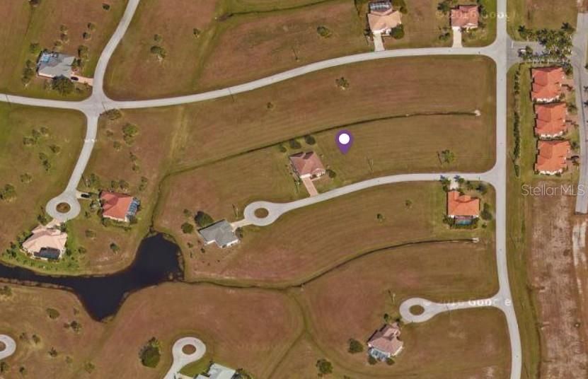 待售: $30,000 (0.22 acres)