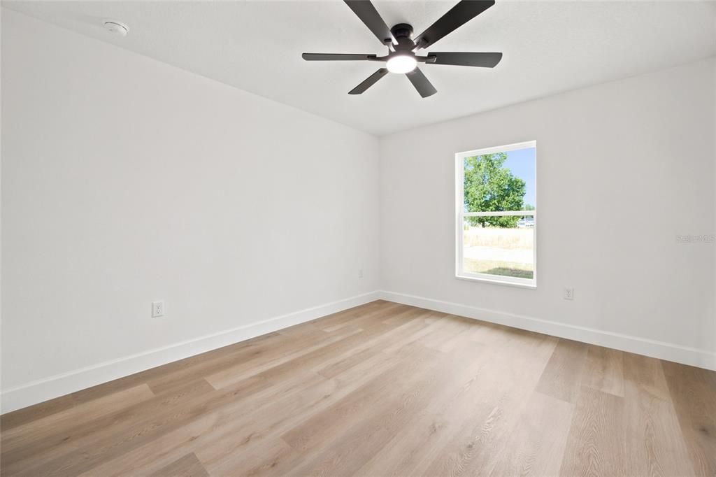 En Venta: $279,900 (3 camas, 2 baños, 1559 Pies cuadrados)