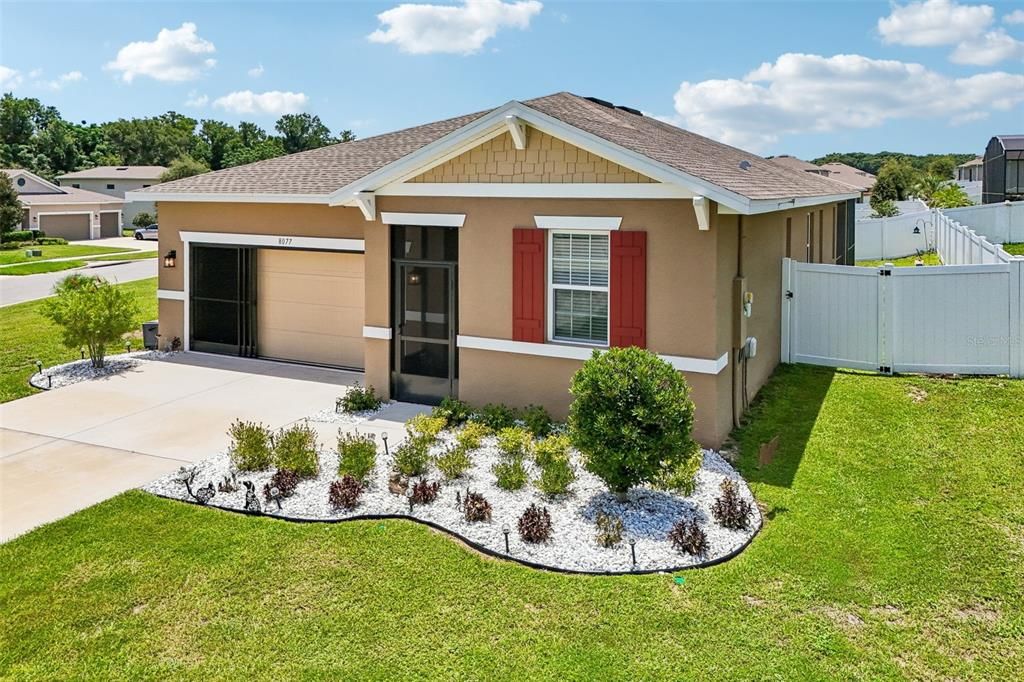 For Sale: $399,000 (3 beds, 2 baths, 1725 Square Feet)