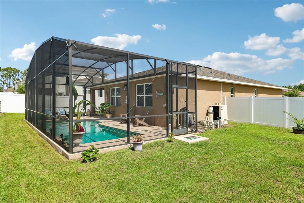 For Sale: $399,000 (3 beds, 2 baths, 1725 Square Feet)