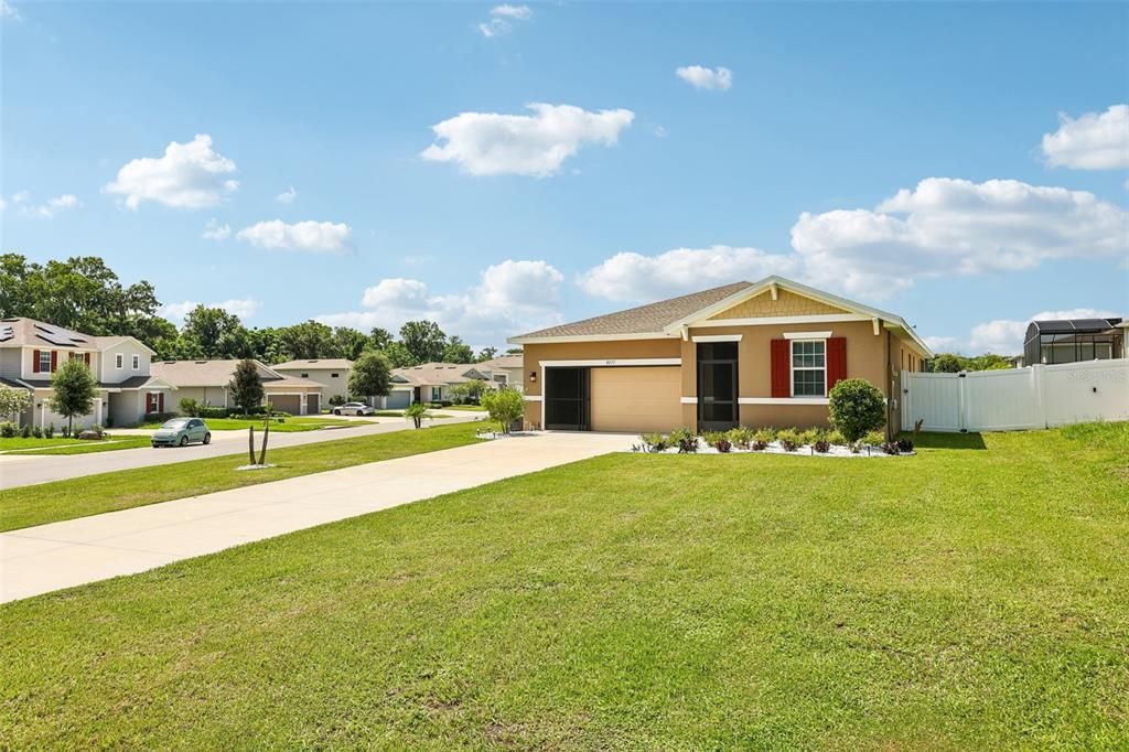 For Sale: $399,000 (3 beds, 2 baths, 1725 Square Feet)