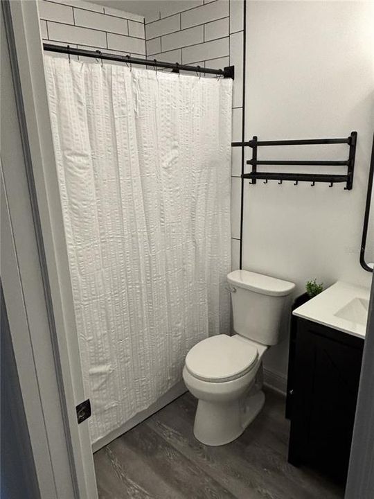 На продажу: $499,999 (3 спален, 2 ванн, 1327 Квадратных фут)