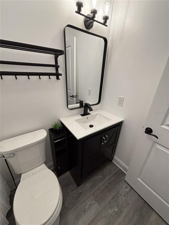 На продажу: $499,999 (3 спален, 2 ванн, 1327 Квадратных фут)