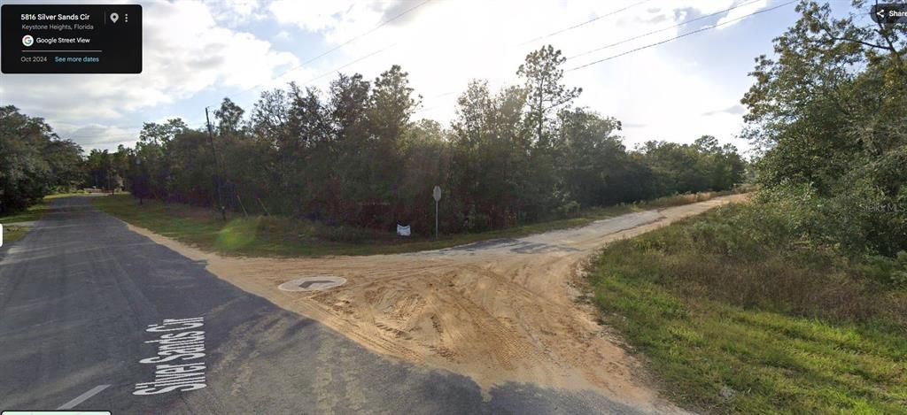 待售: $39,900 (1.14 acres)