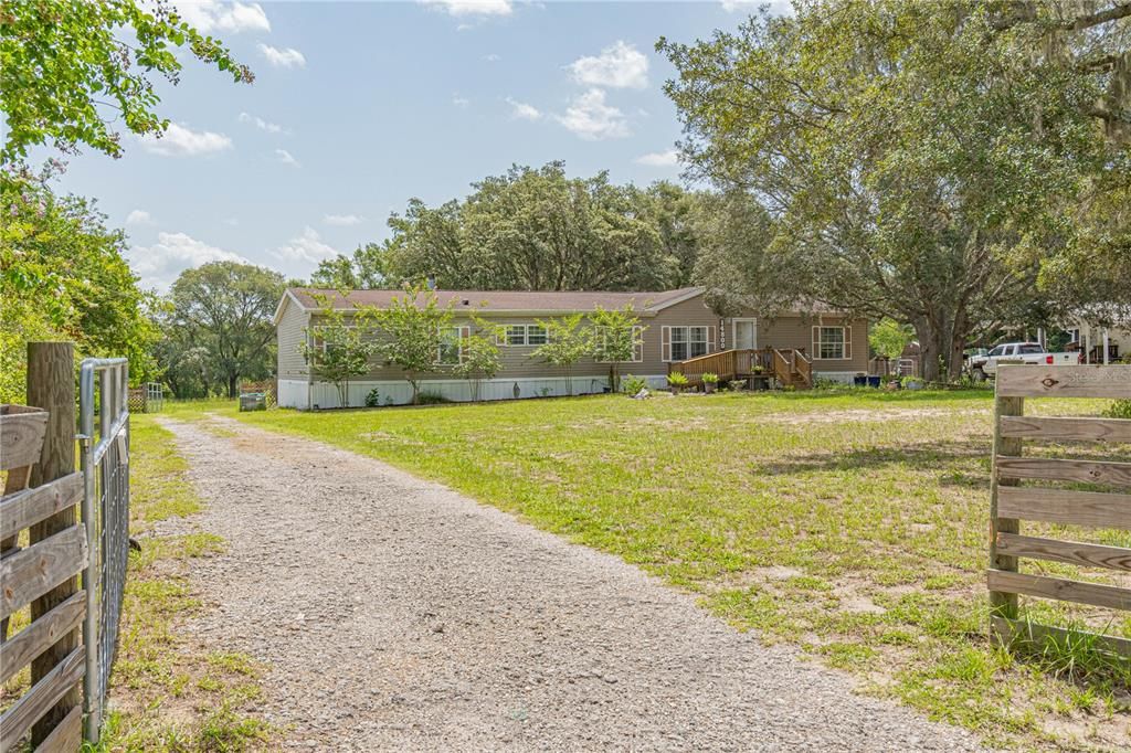 For Sale: $345,000 (4 beds, 3 baths, 2356 Square Feet)